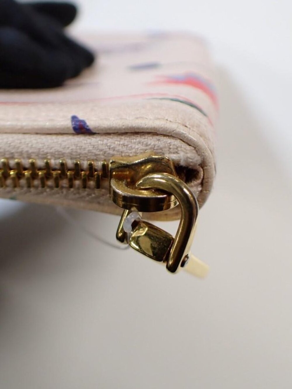 Miu Miu Light Pink Floral Wallet - Picture 5 of 7
